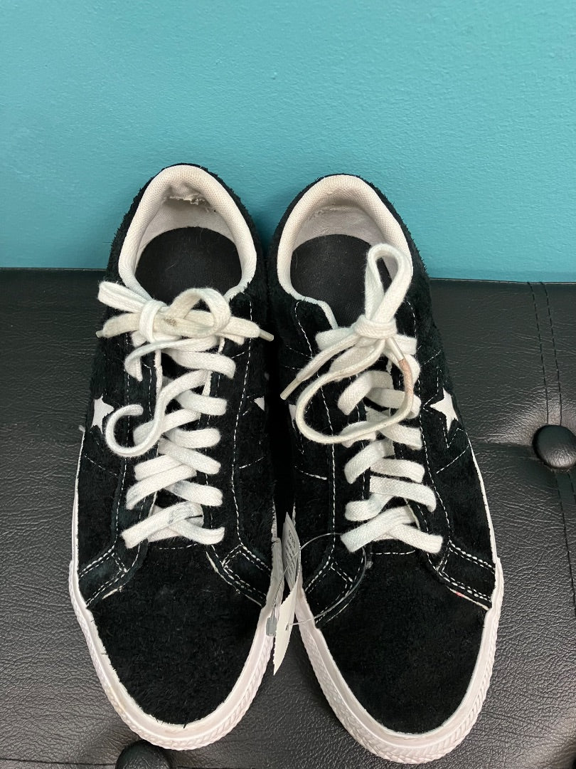 Black converse sneaker, 10
