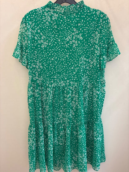 Green+ dkny dress, Large